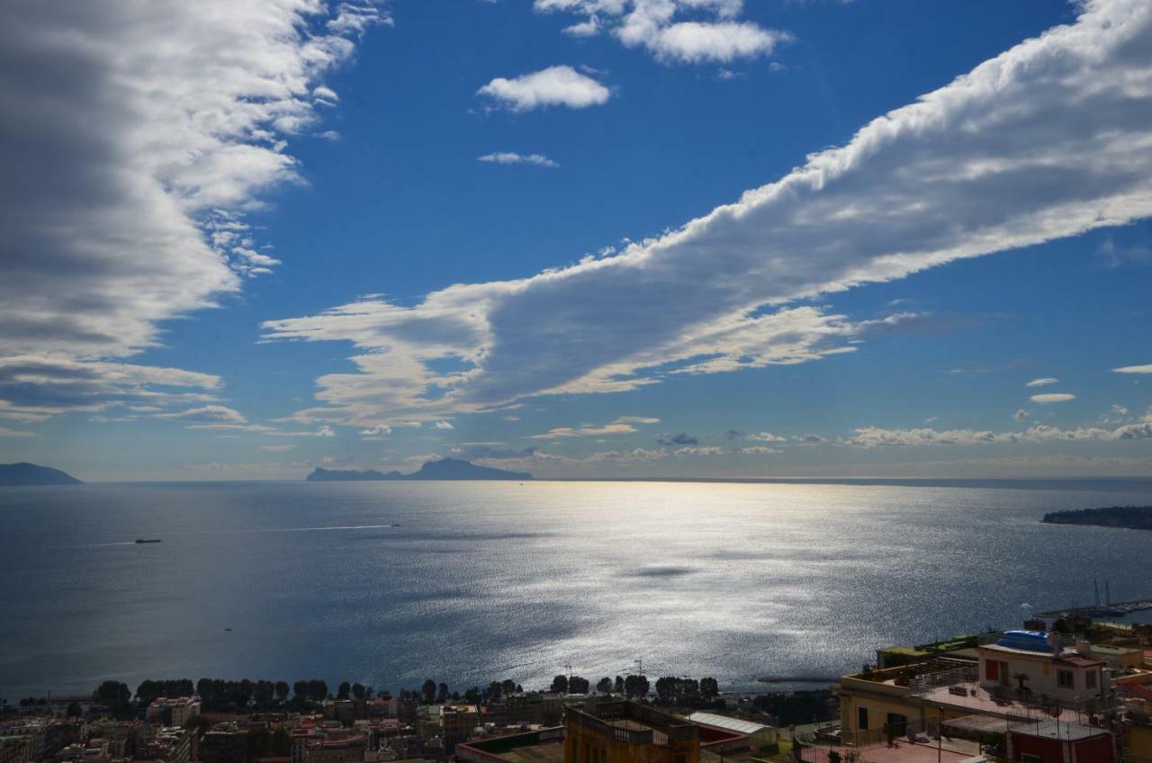 Appartamento Panoramico "Il Glicine" Neapel Exterior foto