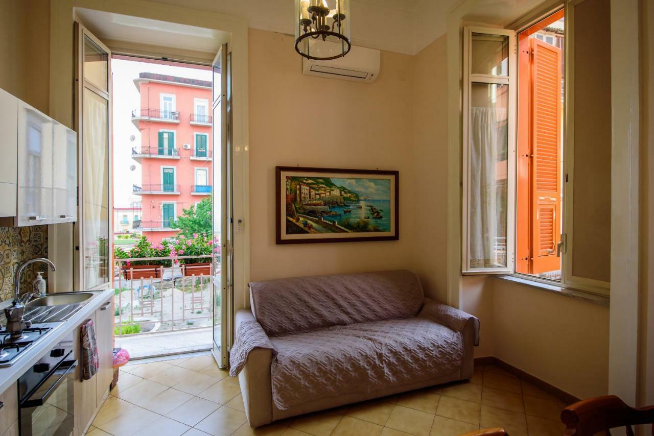Appartamento Panoramico "Il Glicine" Neapel Exterior foto