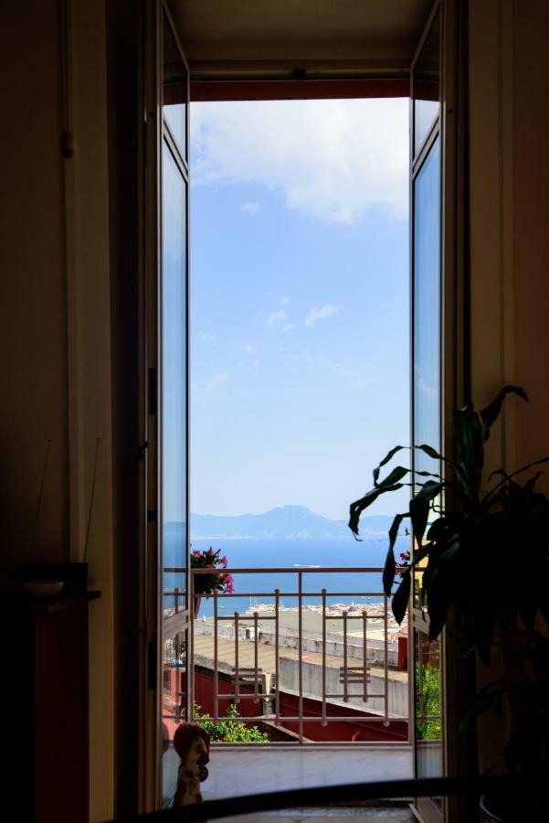 Appartamento Panoramico "Il Glicine" Neapel Exterior foto